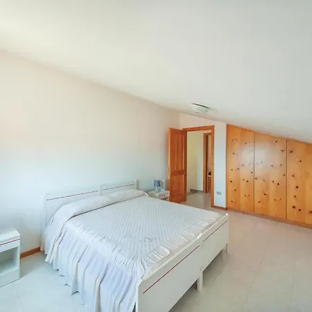 Apartment Nice Apartment In Porto Alabe With Wifi *