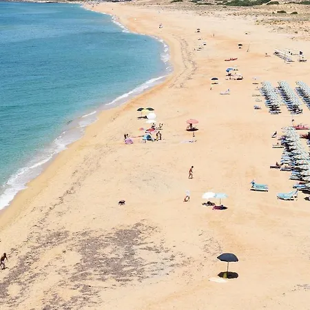 Apartment Beautiful In Porto Alabe With Kitchen Magomadas